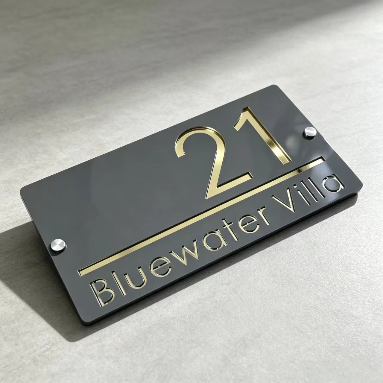 Niestandardowe akrylowe znaki  – Industrial Laser Power recenzja i cena